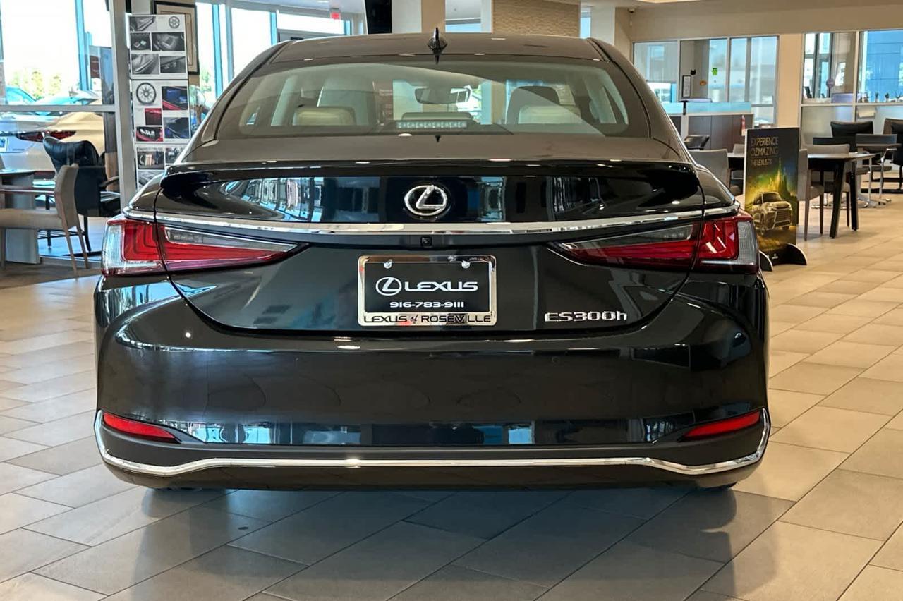 2025 Lexus ES Roseville CA