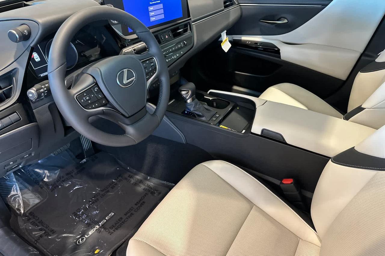 2025 Lexus ES Roseville CA