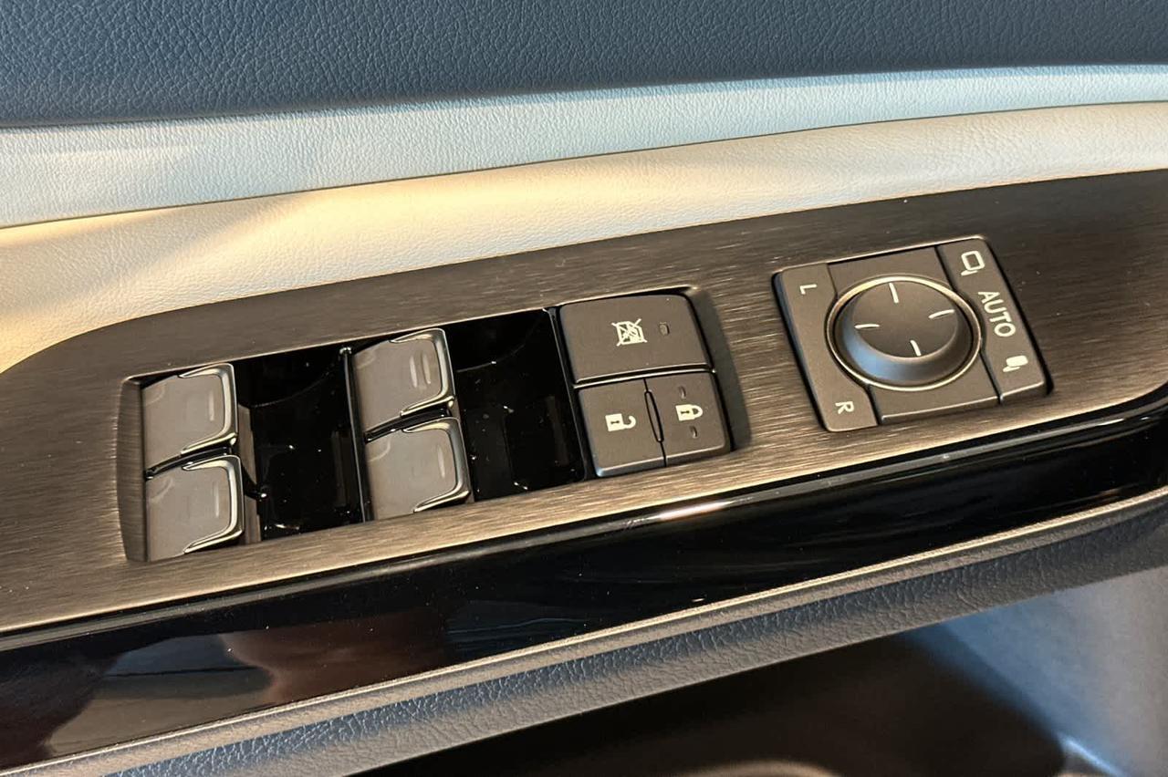 2025 Lexus ES Roseville CA