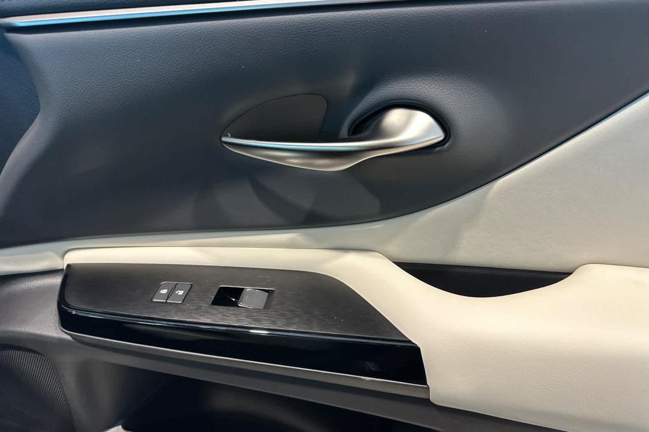 2025 Lexus ES Roseville CA