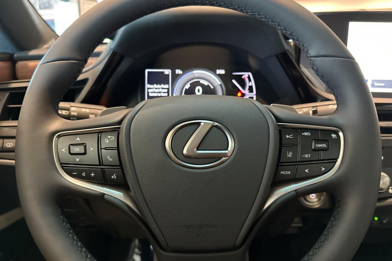 2025 Lexus ES Roseville CA