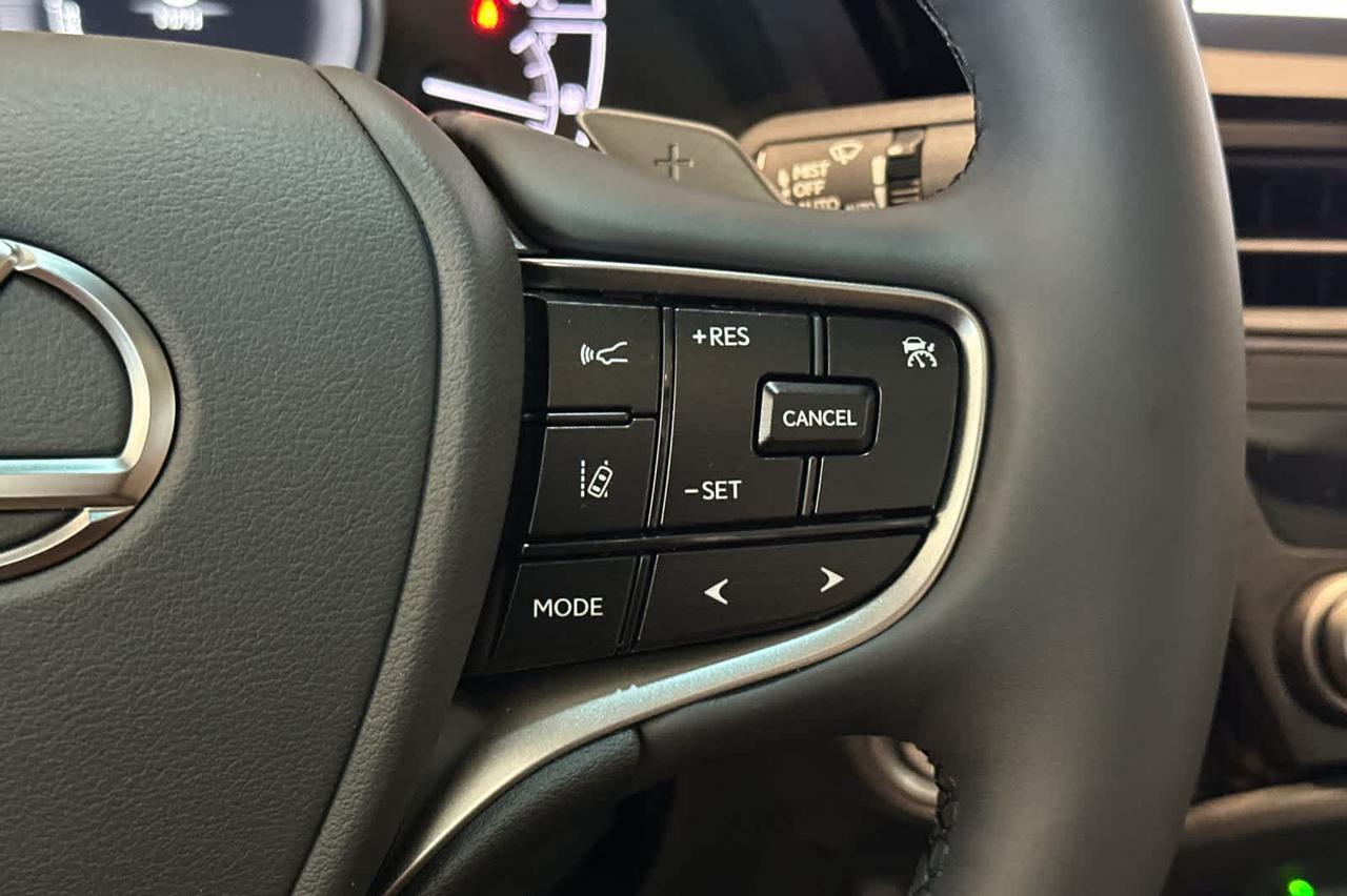 2025 Lexus ES Roseville CA