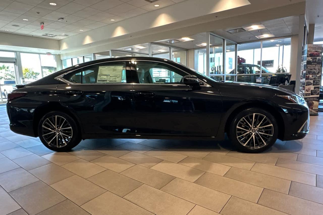 2025 Lexus ES Roseville CA