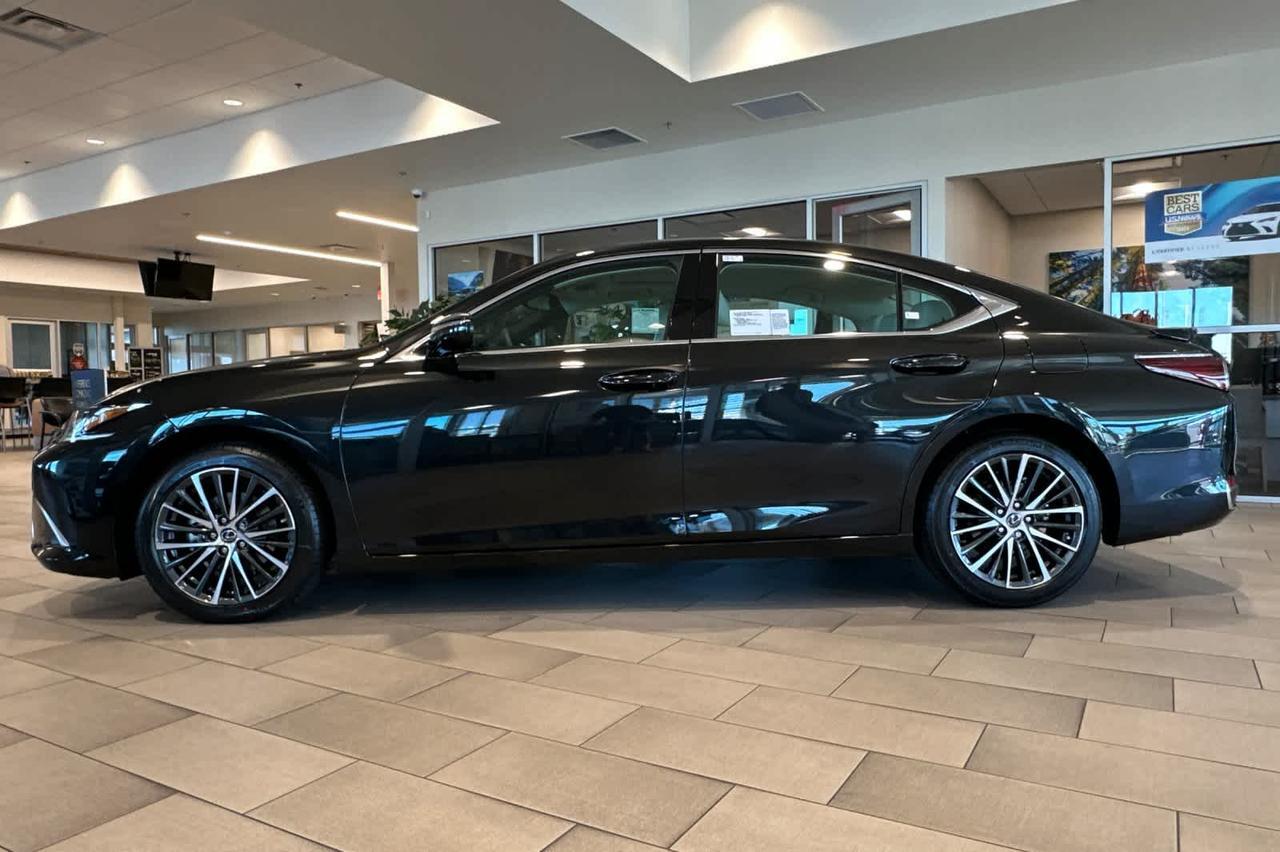2025 Lexus ES Roseville CA