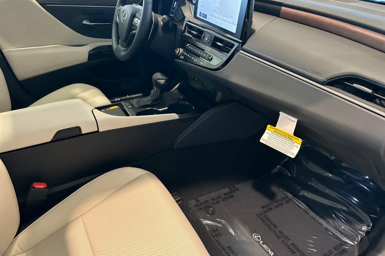 2025 Lexus ES Roseville CA