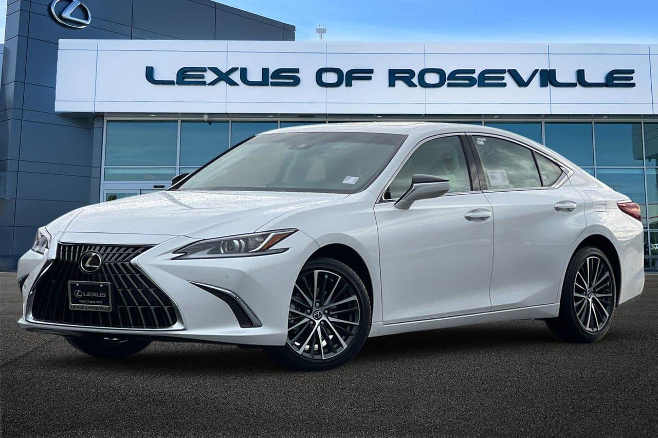 2025 Lexus ES