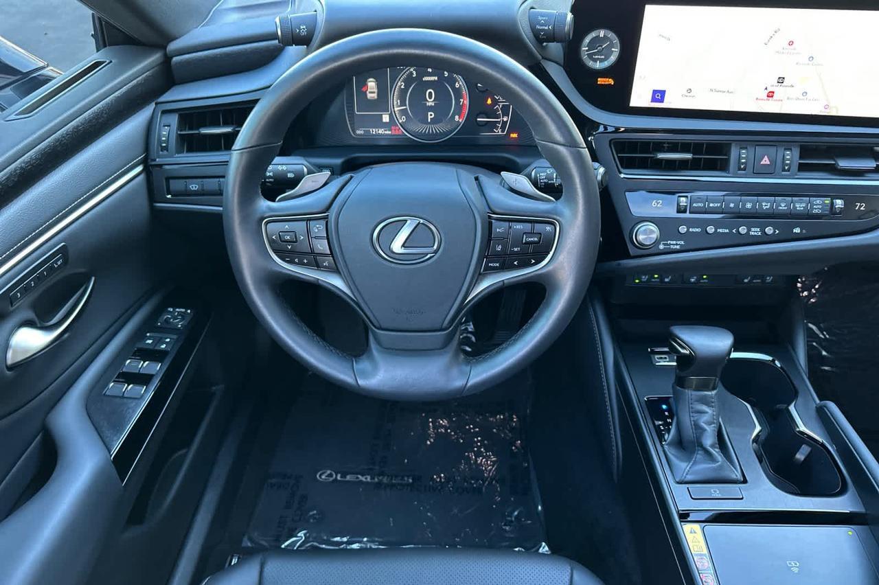 2025 Lexus ES Roseville CA