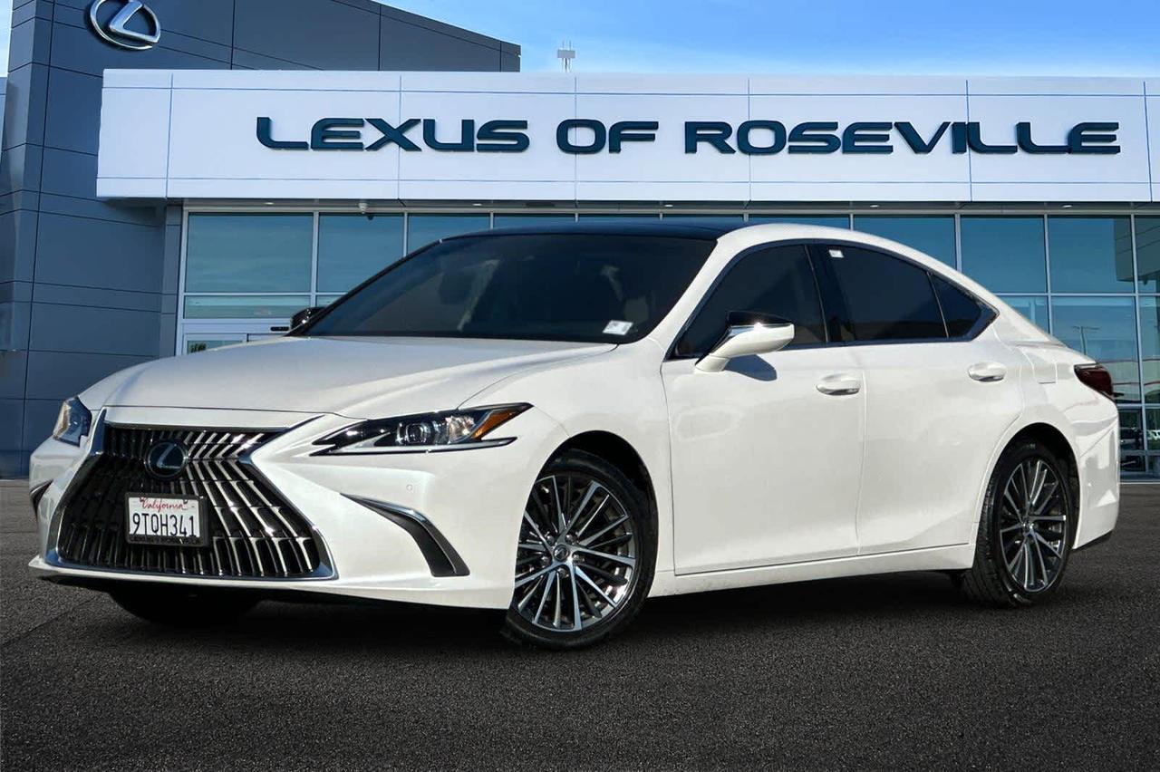 2025 Lexus ES