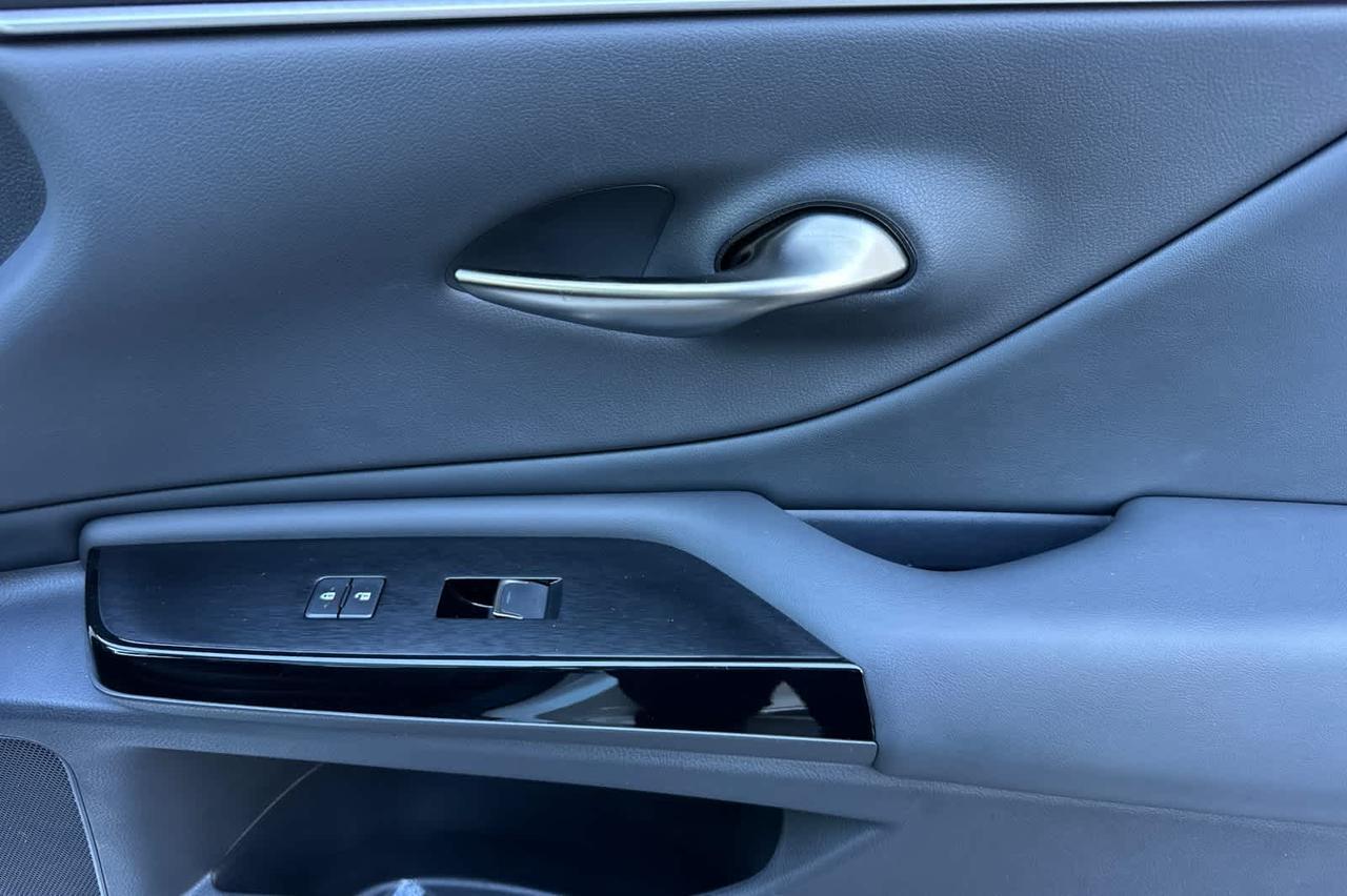 2025 Lexus ES Roseville CA