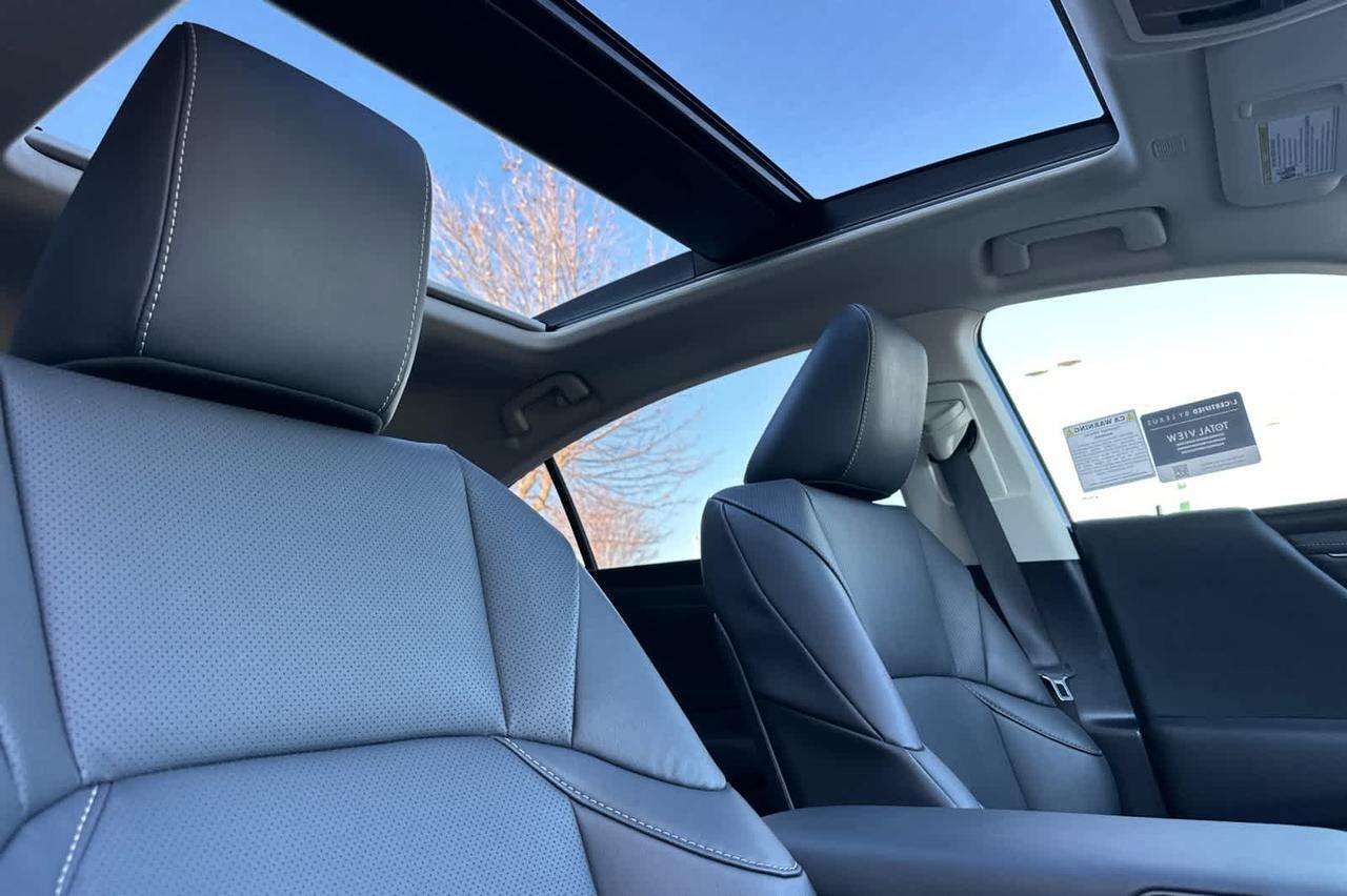 2025 Lexus ES Roseville CA