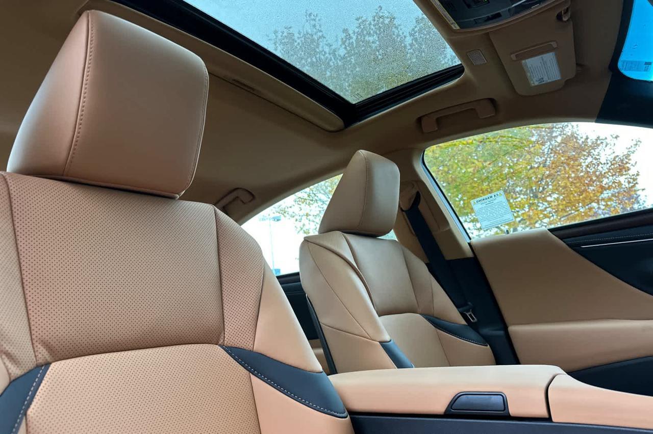 2025 Lexus ES Roseville CA