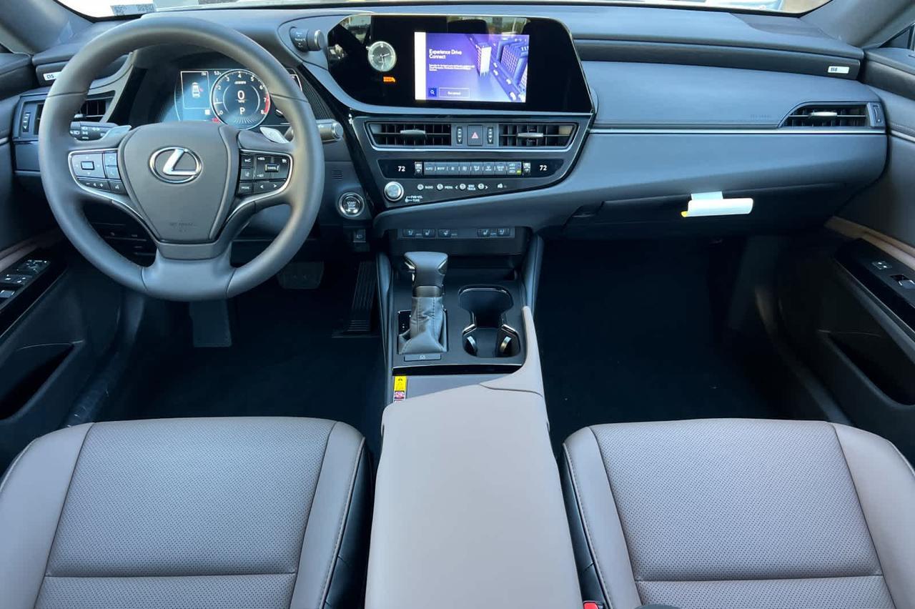 2025 Lexus ES