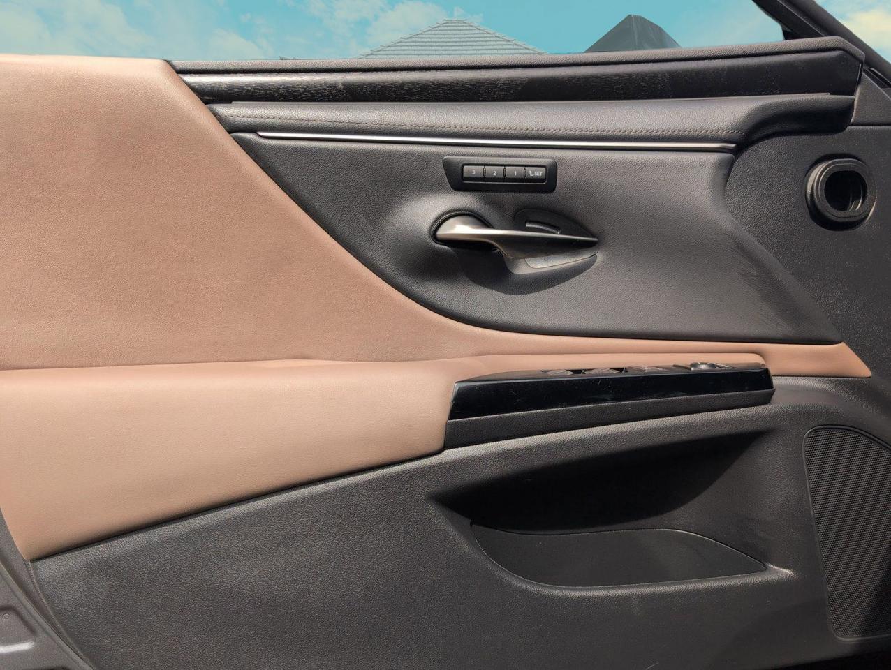 2025 Lexus ES San Antonio TX