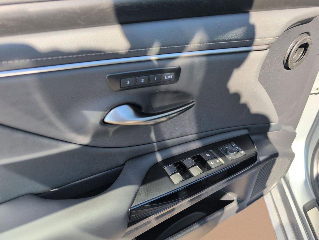 2025 Lexus ES San Antonio TX