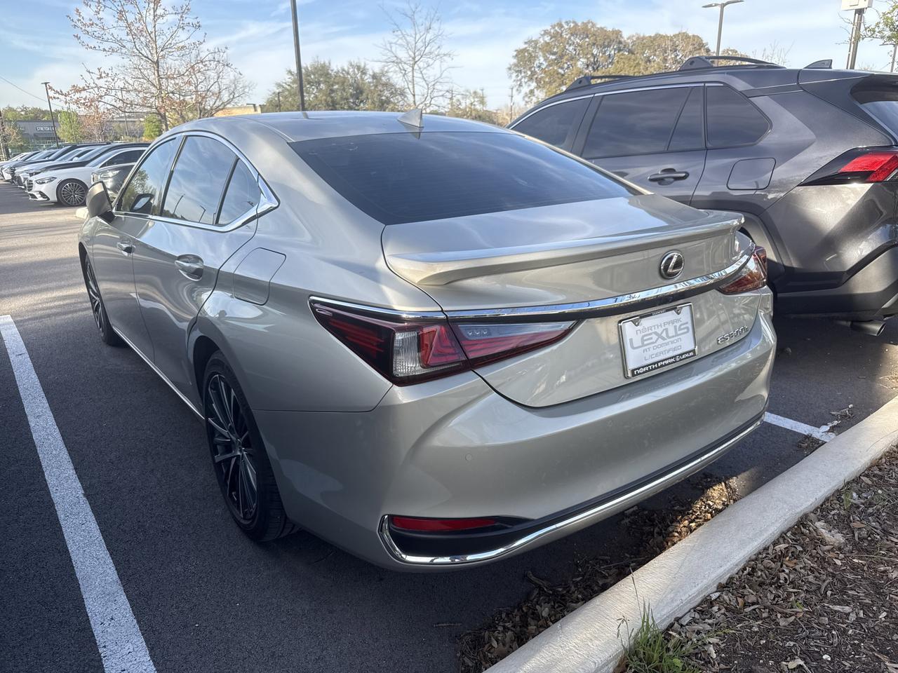 2025 Lexus ES San Antonio TX