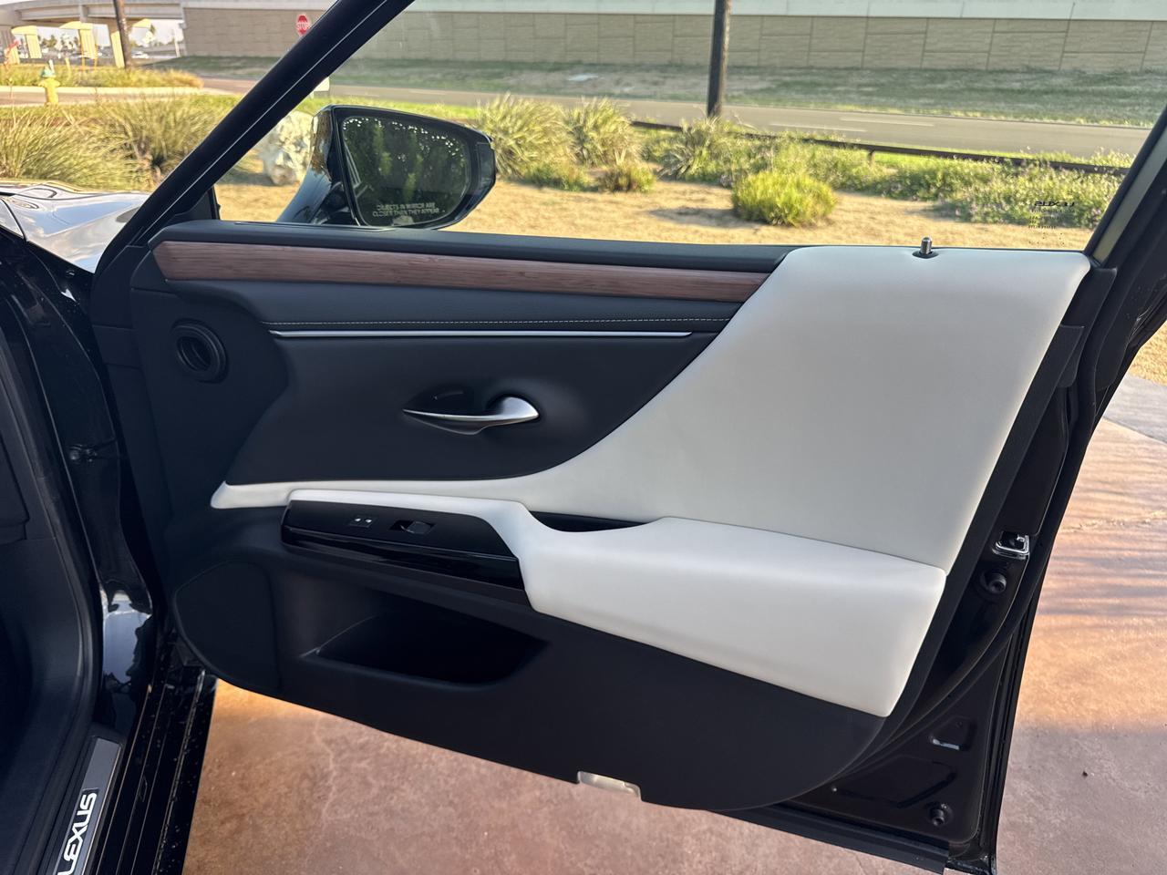 2025 Lexus ES San Juan TX