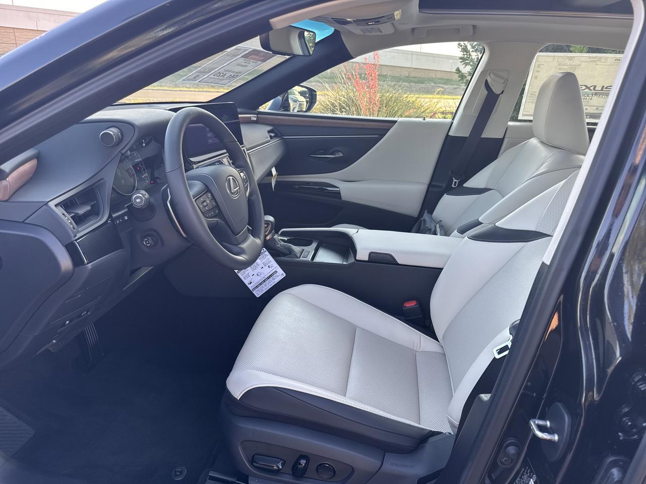 2025 Lexus ES San Juan TX