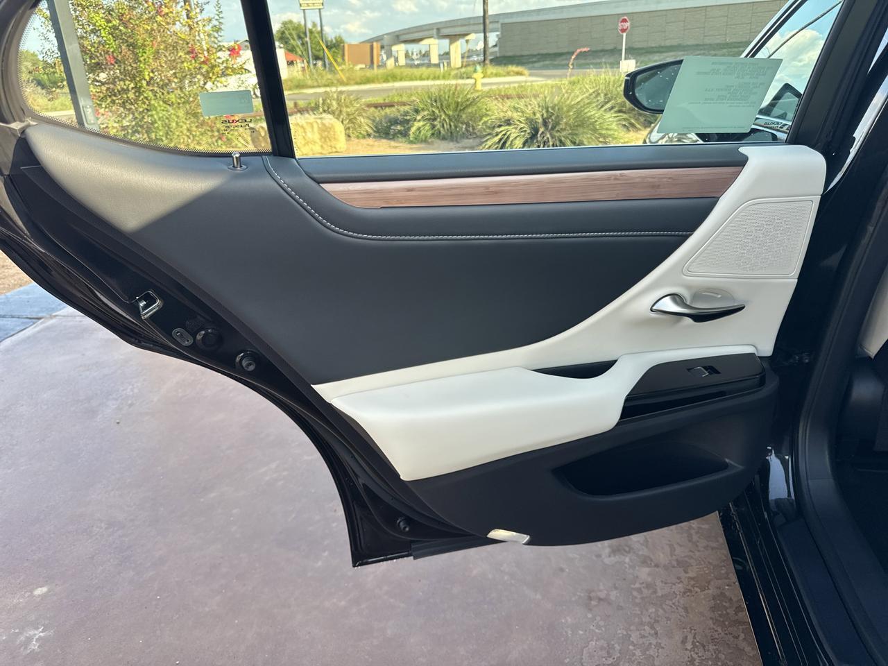2025 Lexus ES San Juan TX