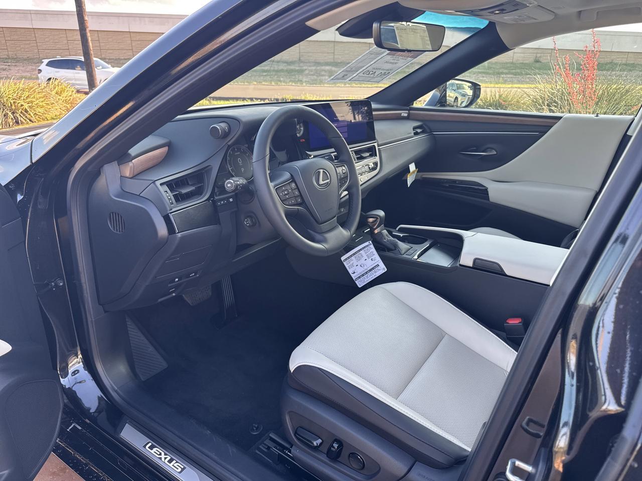 2025 Lexus ES San Juan TX