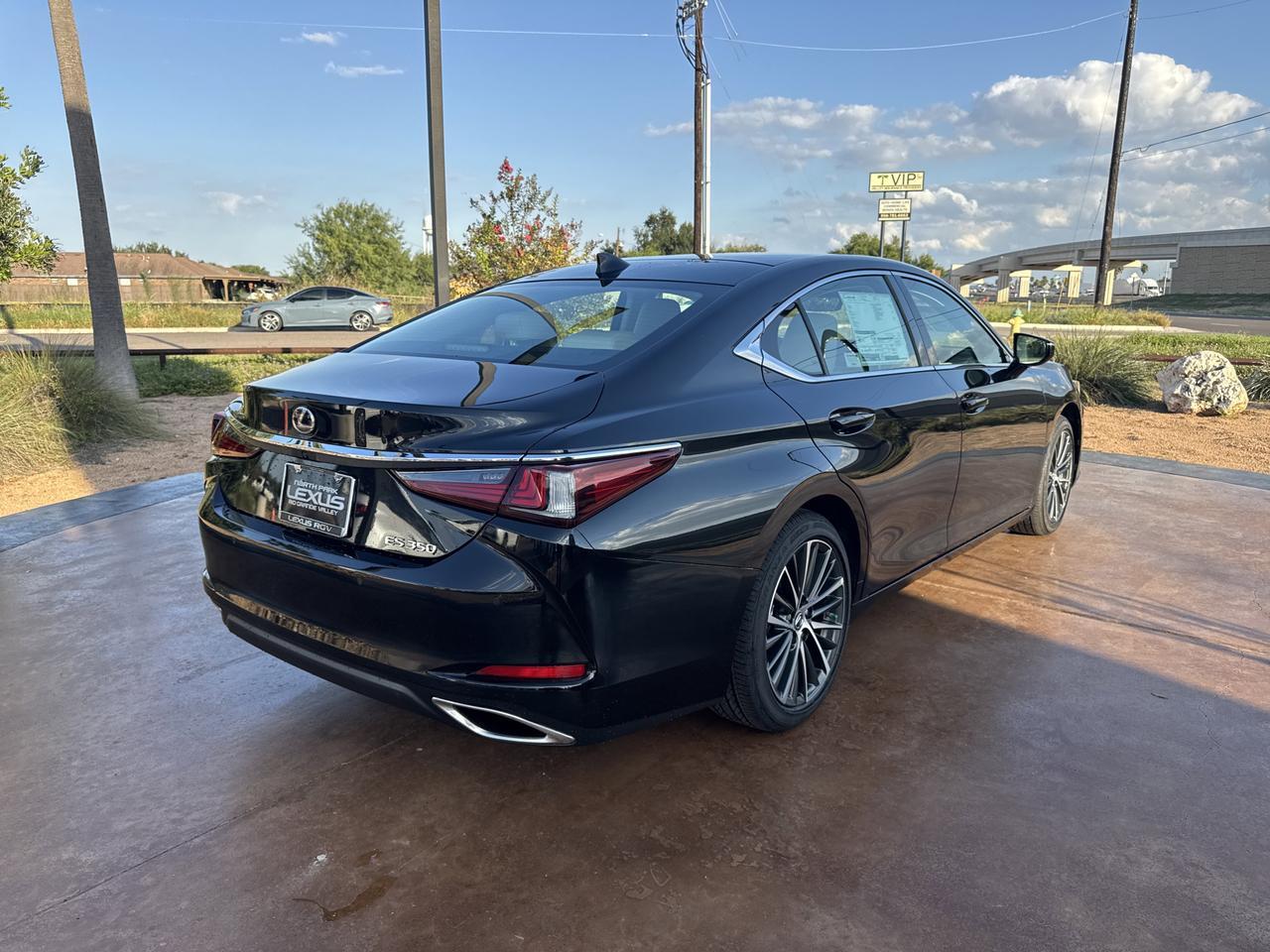 2025 Lexus ES San Juan TX