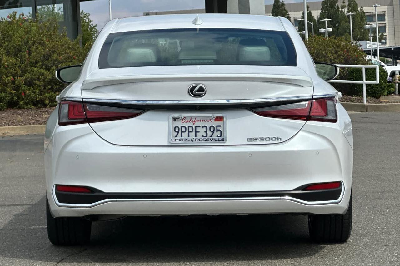 2025 Lexus ES 300h Roseville CA