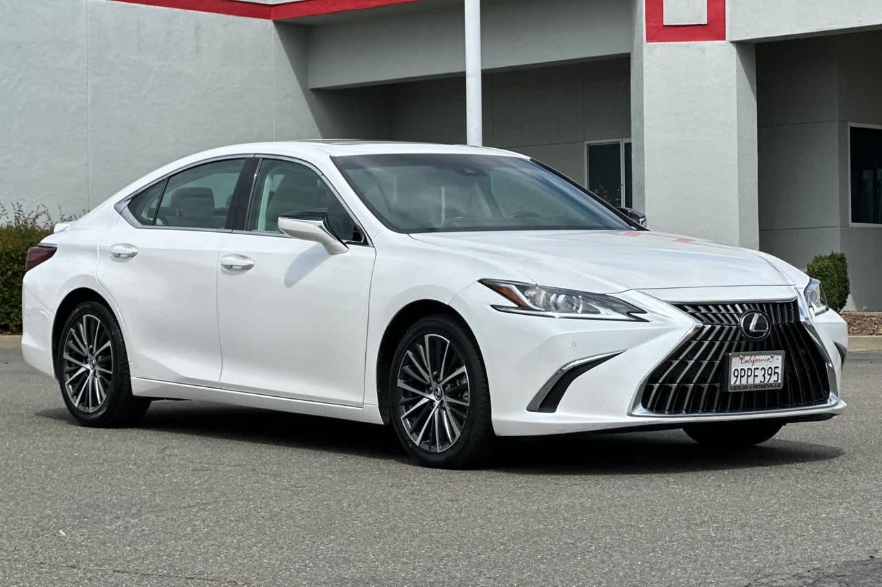 2025 Lexus ES 300h Roseville CA