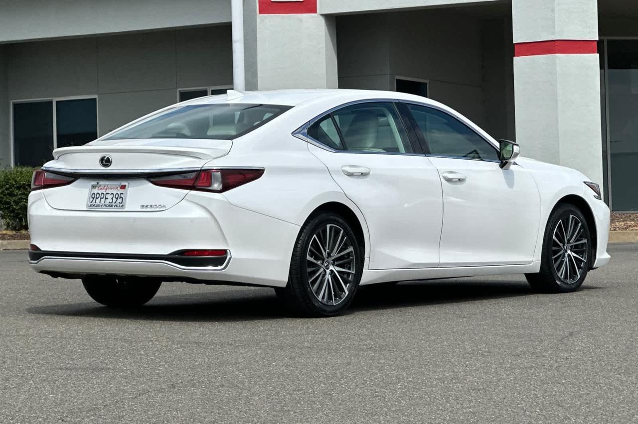 2025 Lexus ES 300h Roseville CA