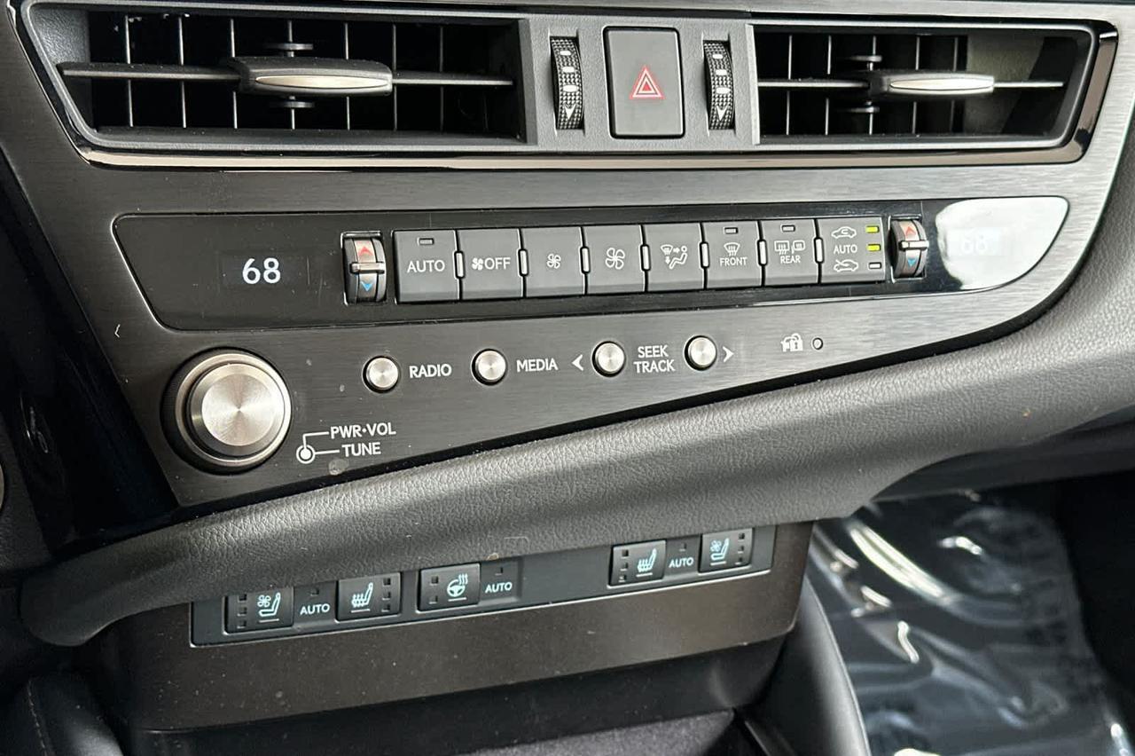 2025 Lexus ES 300h Roseville CA