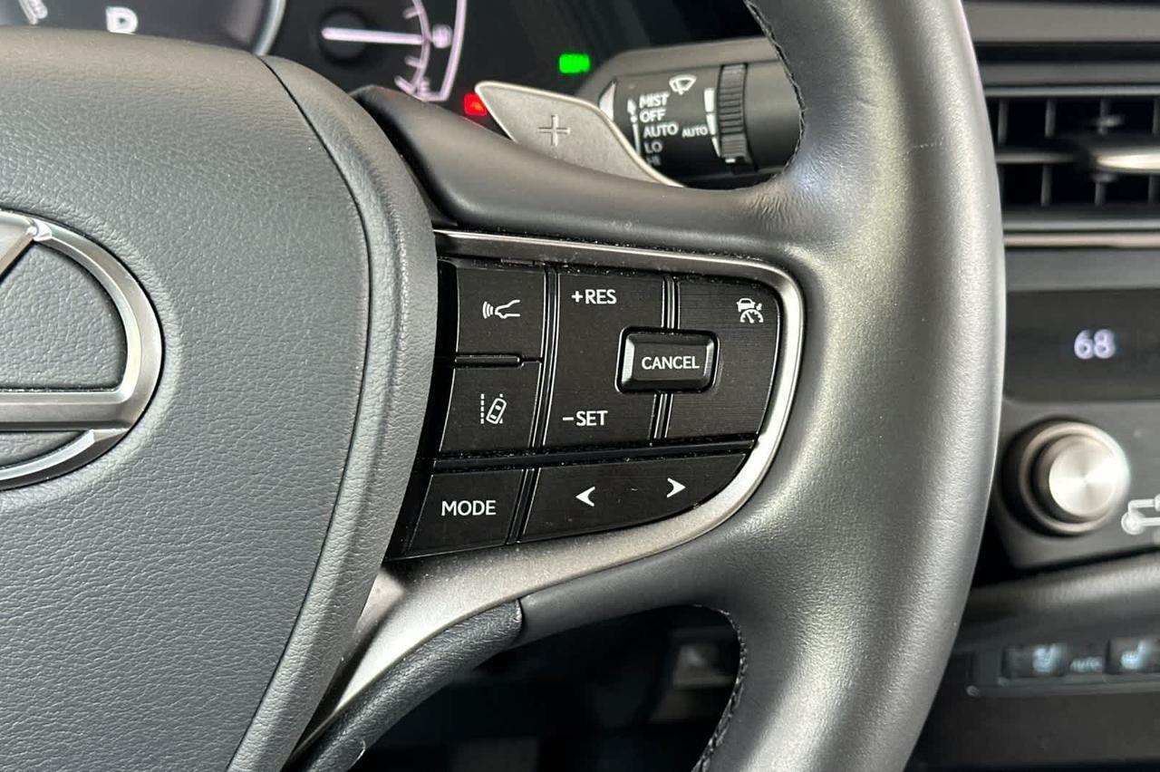 2025 Lexus ES 300h Roseville CA