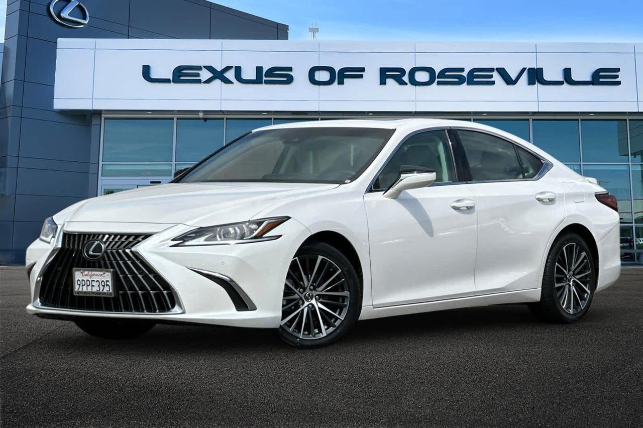 2025 Lexus ES 300h