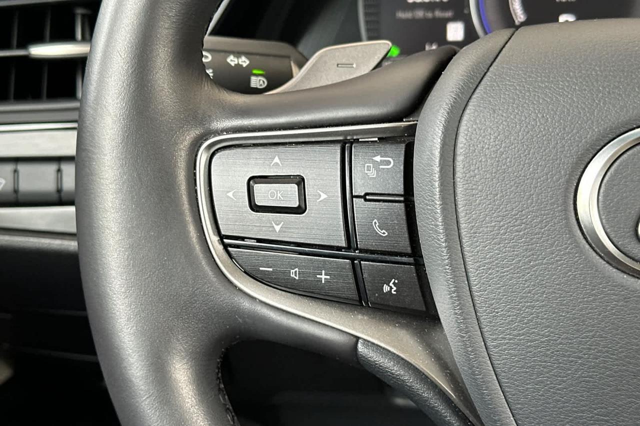 2025 Lexus ES 300h Roseville CA