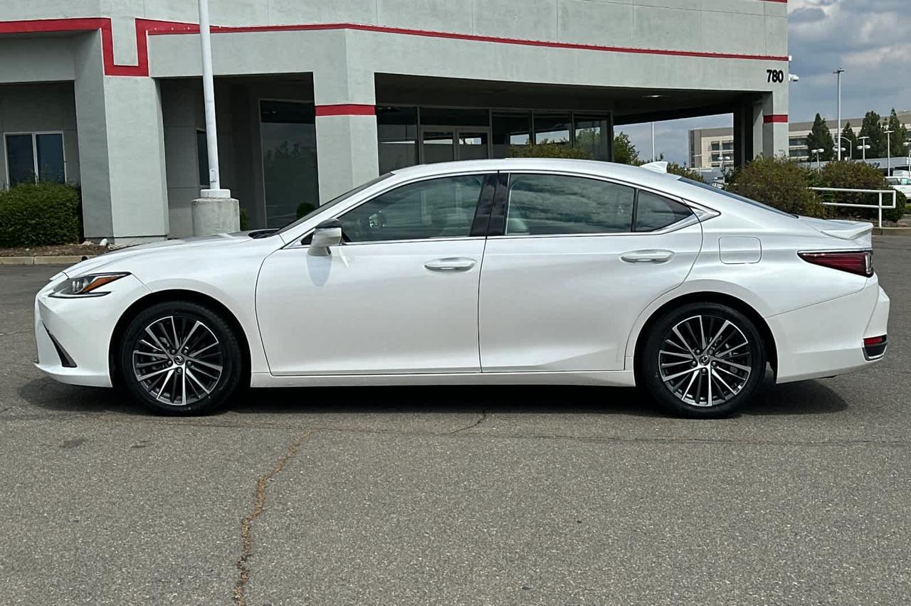 2025 Lexus ES 300h Roseville CA