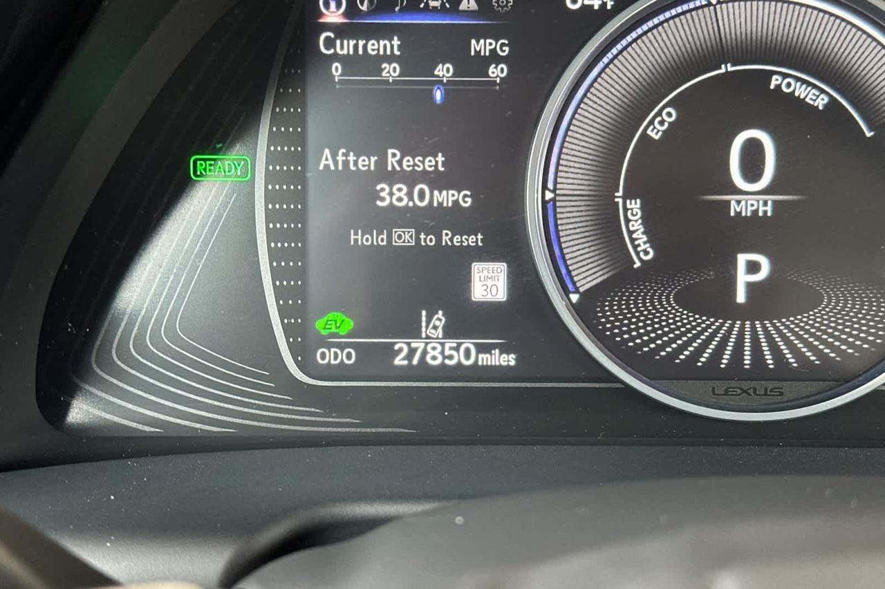 2025 Lexus ES 300h Roseville CA