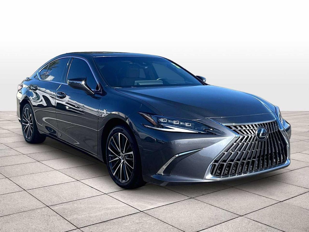2025 Lexus ES 300h