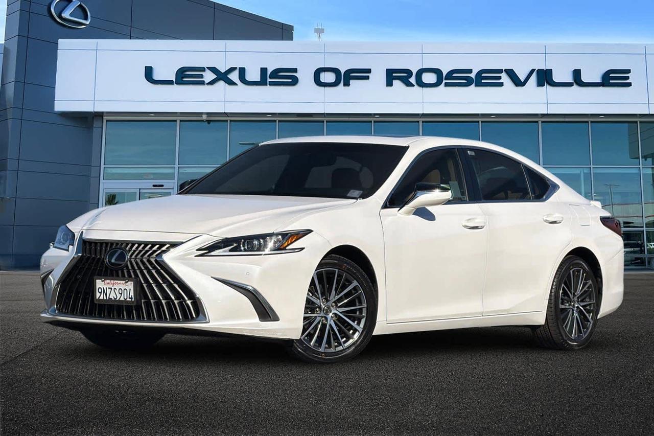 2025 Lexus ES 300h