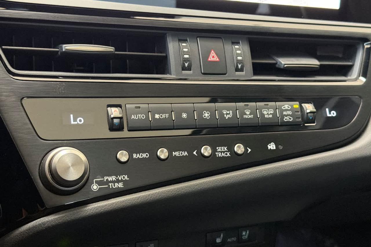 2025 Lexus ES 300h Roseville CA