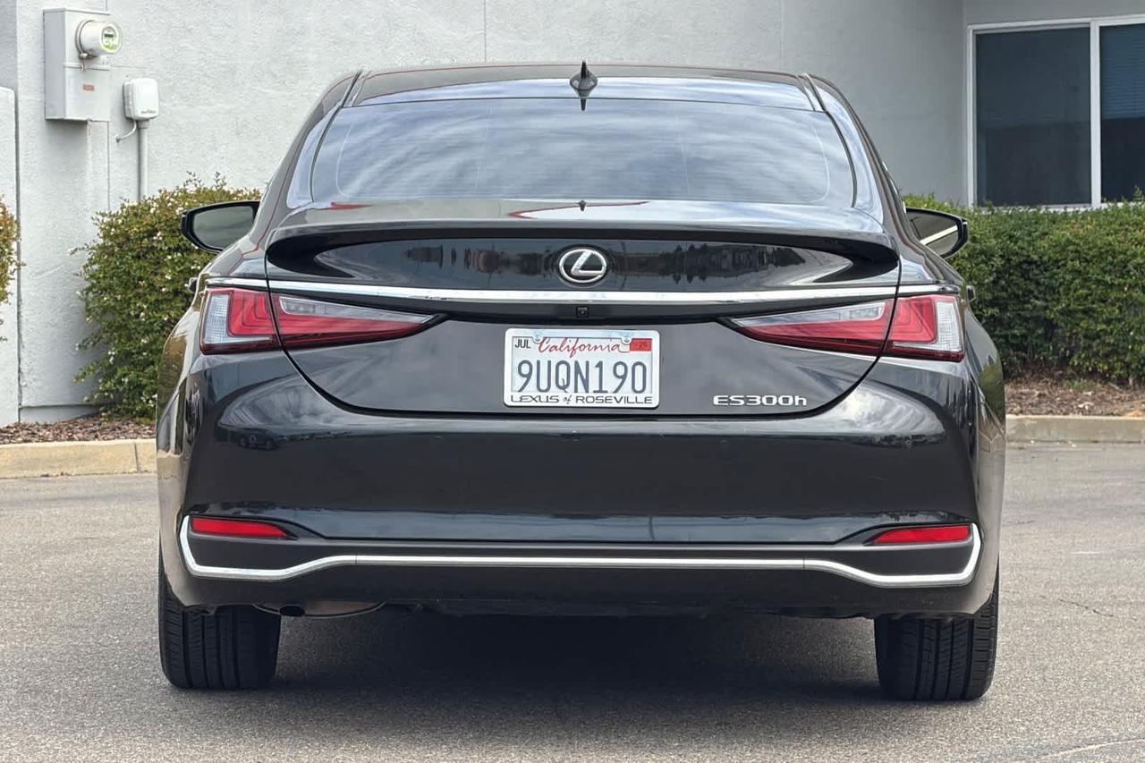 2025 Lexus ES 300h Roseville CA