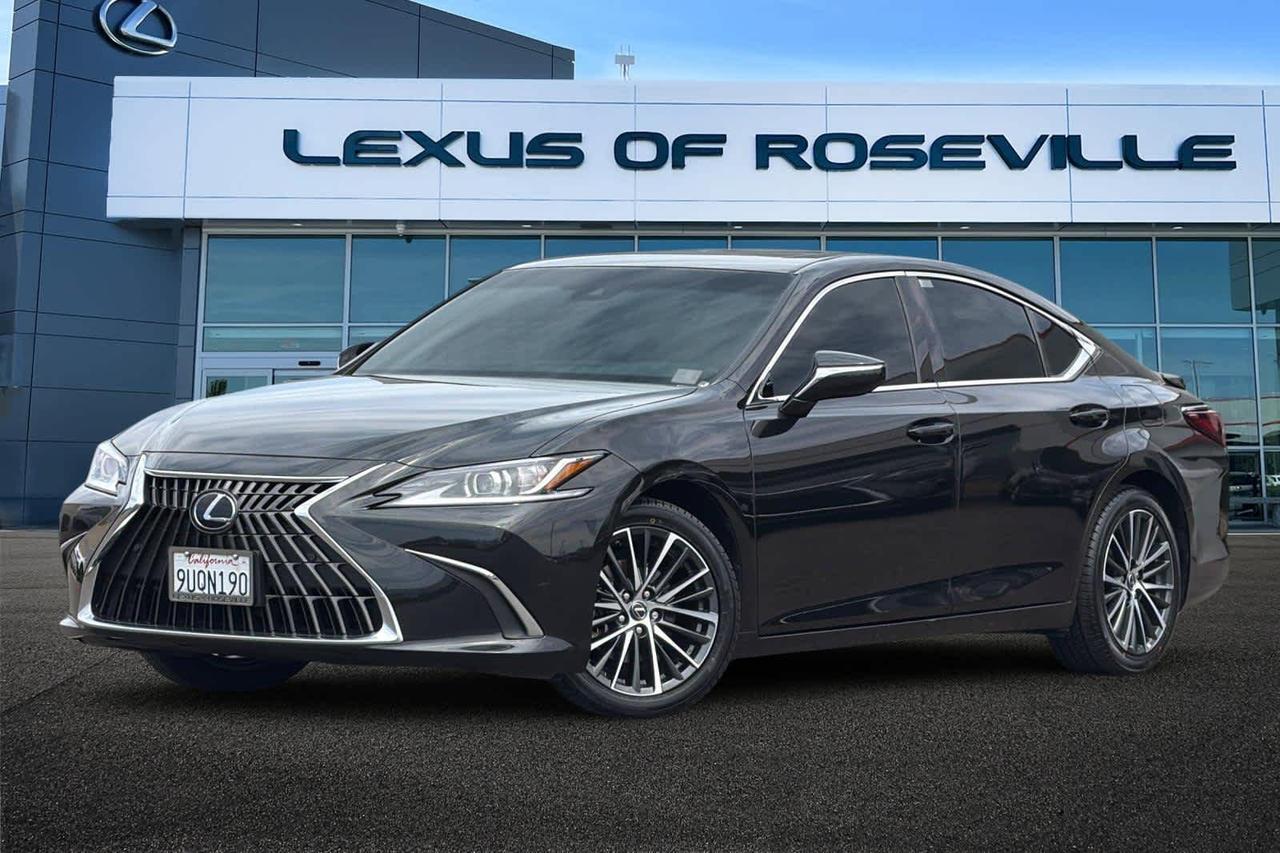 2025 Lexus ES 300h