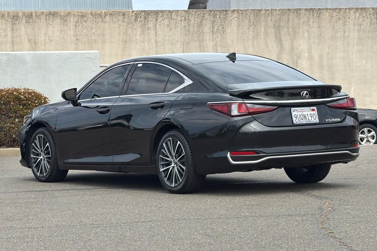 2025 Lexus ES 300h Roseville CA