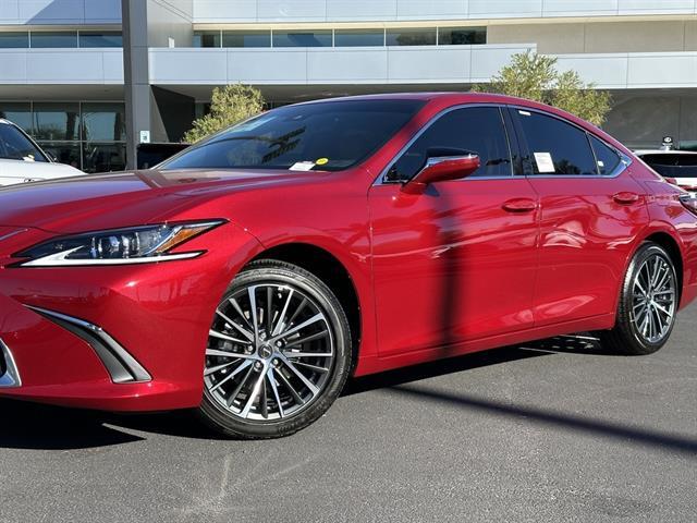 2025 Lexus ES 300h