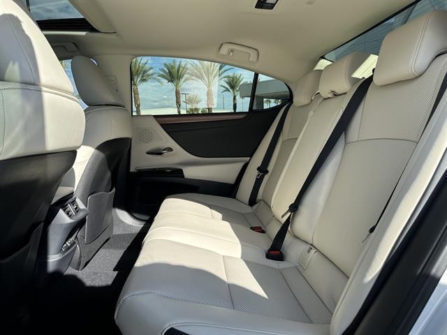 2025 Lexus ES 300h Tucson AZ