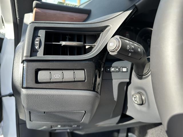 2025 Lexus ES 300h Tucson AZ
