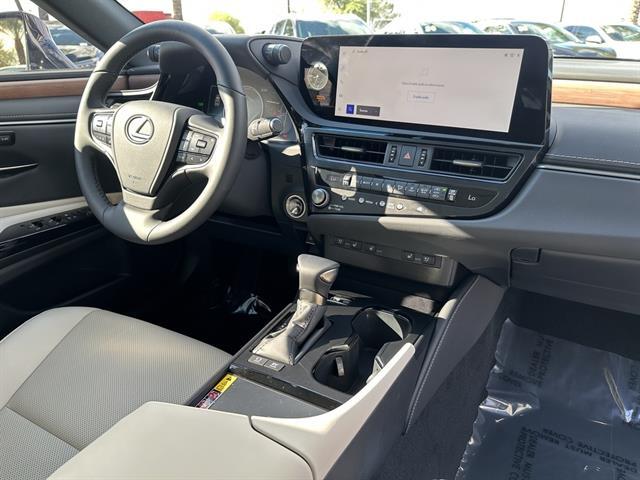 2025 Lexus ES 300h Tucson AZ
