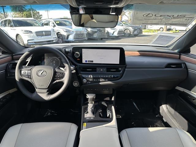 2025 Lexus ES 300h Tucson AZ