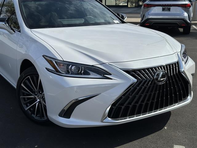 2025 Lexus ES 300h Tucson AZ