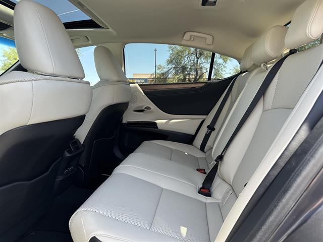 2025 Lexus ES 300h Tucson AZ