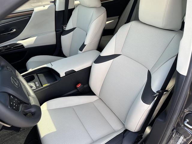 2025 Lexus ES 300h Tucson AZ