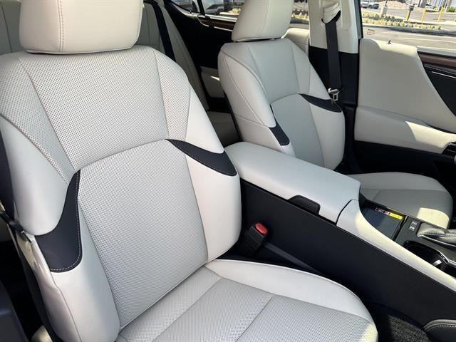 2025 Lexus ES 300h Tucson AZ