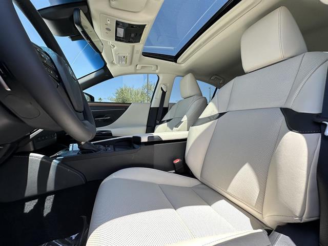 2025 Lexus ES 300h Tucson AZ