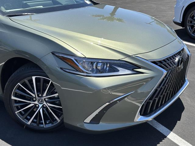 2025 Lexus ES 300h Tucson AZ